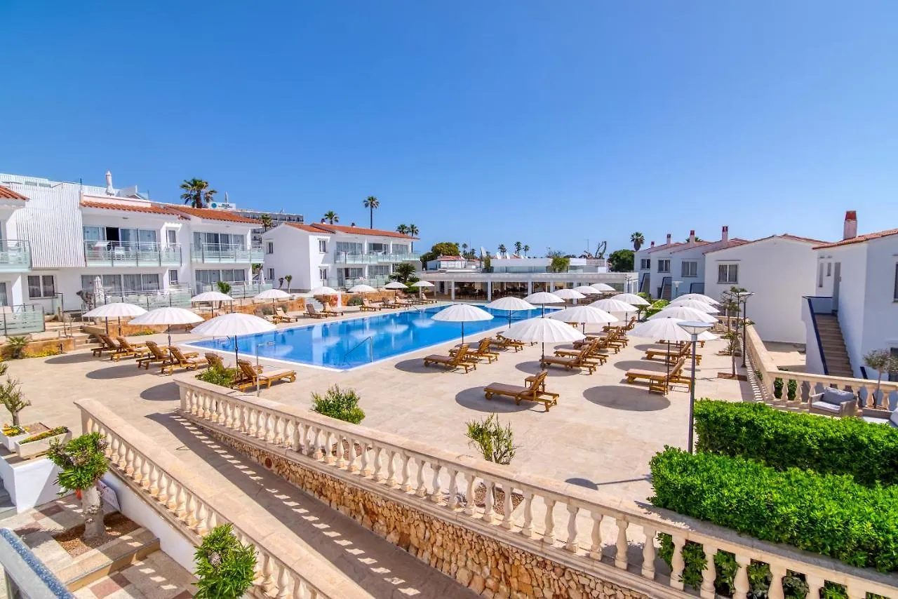 Naranjos Resort Menorca location